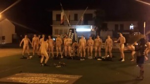 Sexy drunken rugby players and all naked!!